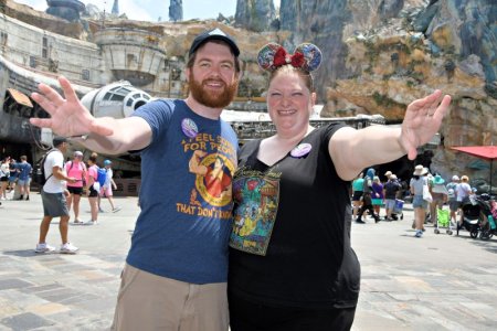 small 2024-05-10 - Disneys Hollywood Studios - Millennium falcon_3.jpg