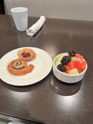 Kari breakfast 1.jpeg