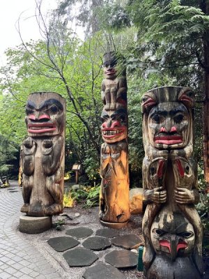 totem 1.jpeg