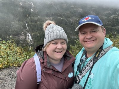 Waterfallselfie.jpeg