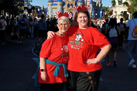 2024-11-26 - Magic Kingdom Park - Main street usa.jpg