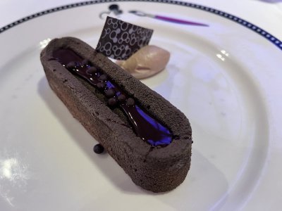 chocolate cake.jpeg