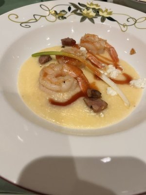 shrimp & grits.jpeg