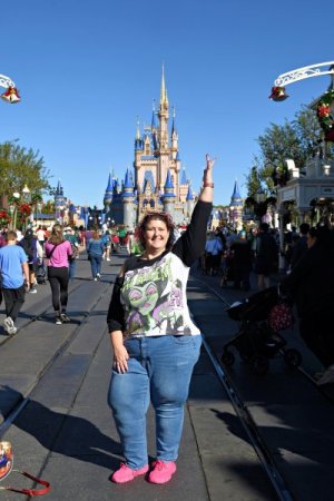 2024-11-24 - Magic Kingdom Park - Main street usa - resize.jpg