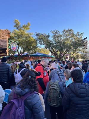 Rope drop 1.jpeg