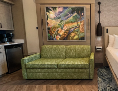 greencouch.png