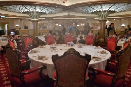 2017 center table P1120696 1500.jpg