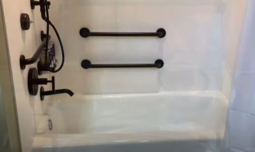 1744908871302.png