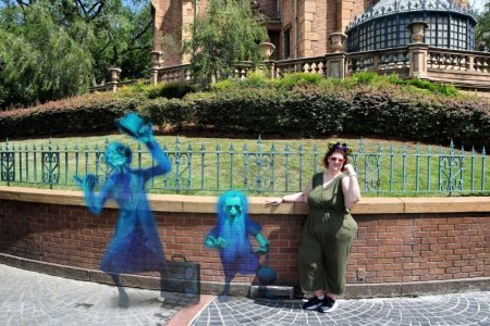 2025-05-26 - Magic Kingdom Park - Haunted mansion.jpg