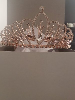 tiara.jpg