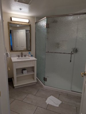 PXL_20250813_224834350.jpg