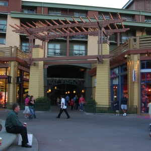 Downtown Disney - Dressed for the Holidays