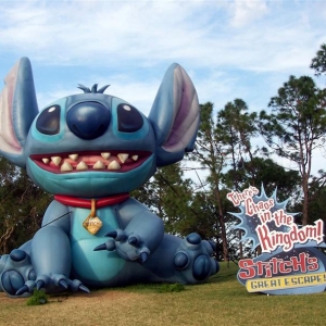 Stitch balloon at TTC.