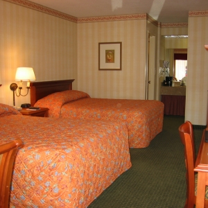 Best Western Raffles Inn & Suites