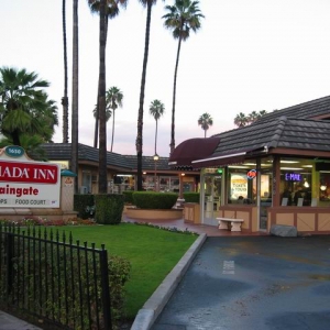 Ramada Inn Maingate - Economy Hotel