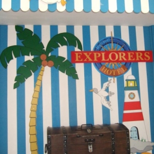Explorers Hotel