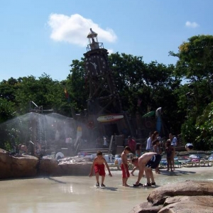 Wave pool beach