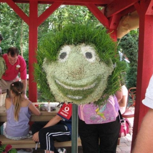 Disney3-07e_028_Small_