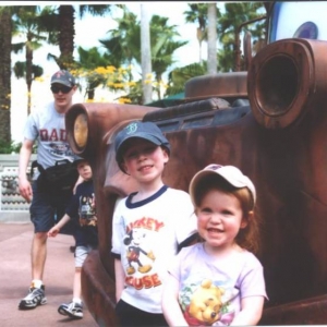 Kids_wMater