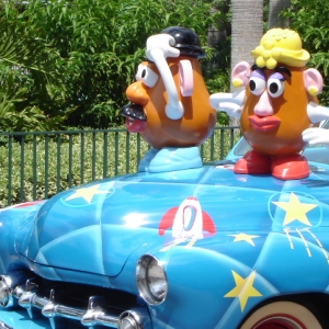 Stars and Motor Cars Parade - Mr. & Mrs. Potato Head