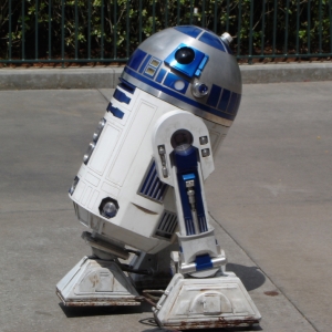 Stars and Motor Cars Parade - R2-D2