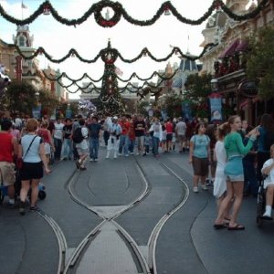 Main Street Christmas decorations 2006