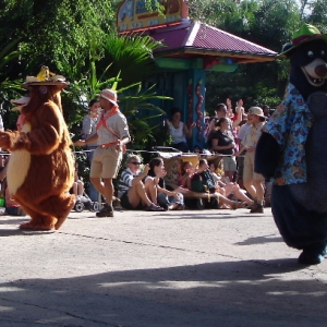Baloo & Louie - Jammin' Jungle Parade
