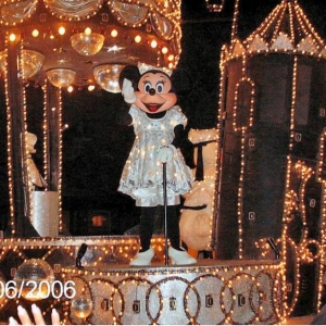 Minnie all Aglow!