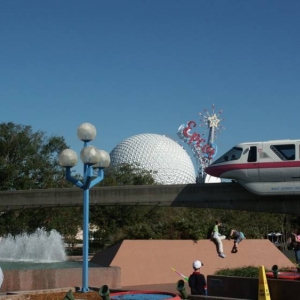 epcot mono rail