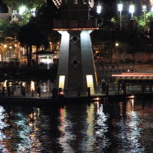 Disney3-07b_314_Small_