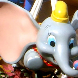 Magic_Kingdom_Parade_Float_-_Dumbo
