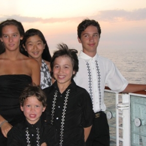 Kids_at_sunset