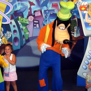 ep_dis_photo_goof_fun_2