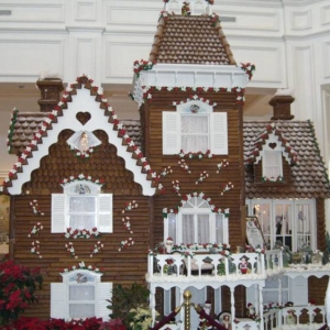 GF_Gingerbread_House_2005
