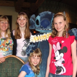'Ohana with Stitch