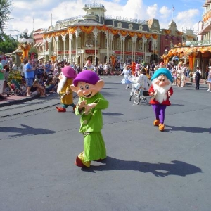 Dopey in parade