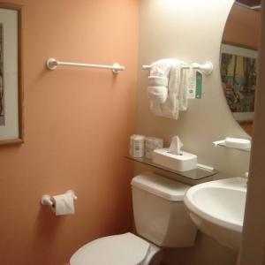 Kona_Coast_II_Bathroom_2_v2