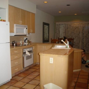 Kona_Coast_II_Kitchen