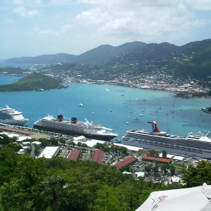 Ships in St Thomas