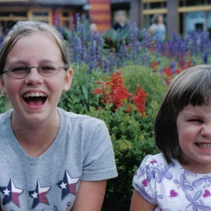sisters_2004