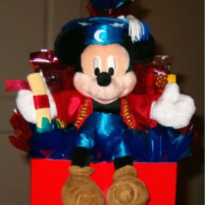 Graduation Mickey