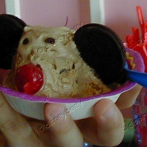 Mickey Mouse Sundae 2a