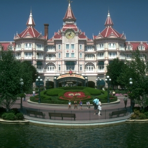 Disneyland Hotel, Paris