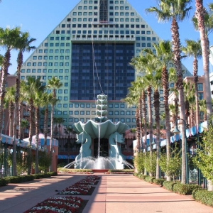 Entrance walkway to the Dolphin