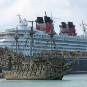 Flying Dutchman & Disney Wonder