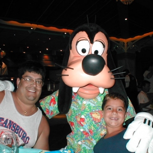 Chill'n w/Goofy