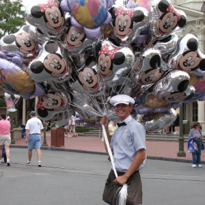 Balloon Guy on Main Street