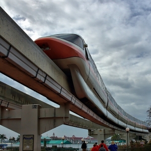 MonorailOutsideMK