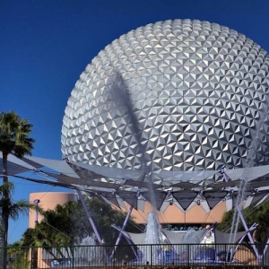 Fountain of Nations with Spaceship Earth