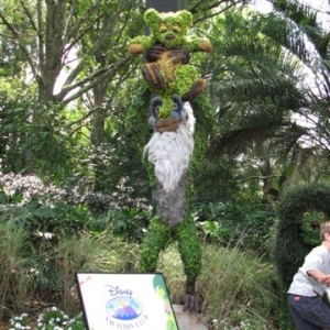 Disney3-07e_017_Small_1